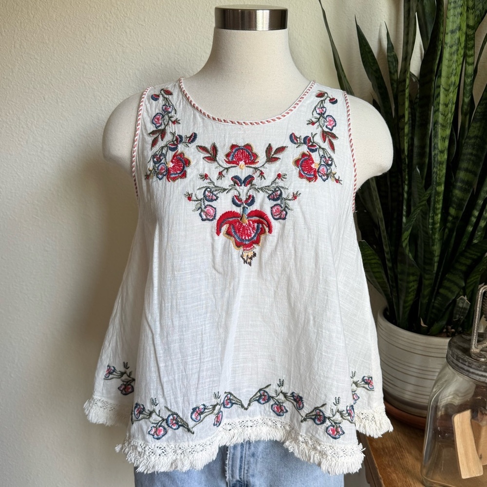 Boho floral Embroidered Cotton Tank Top Fringe Hem Tassel Tie‎ cream